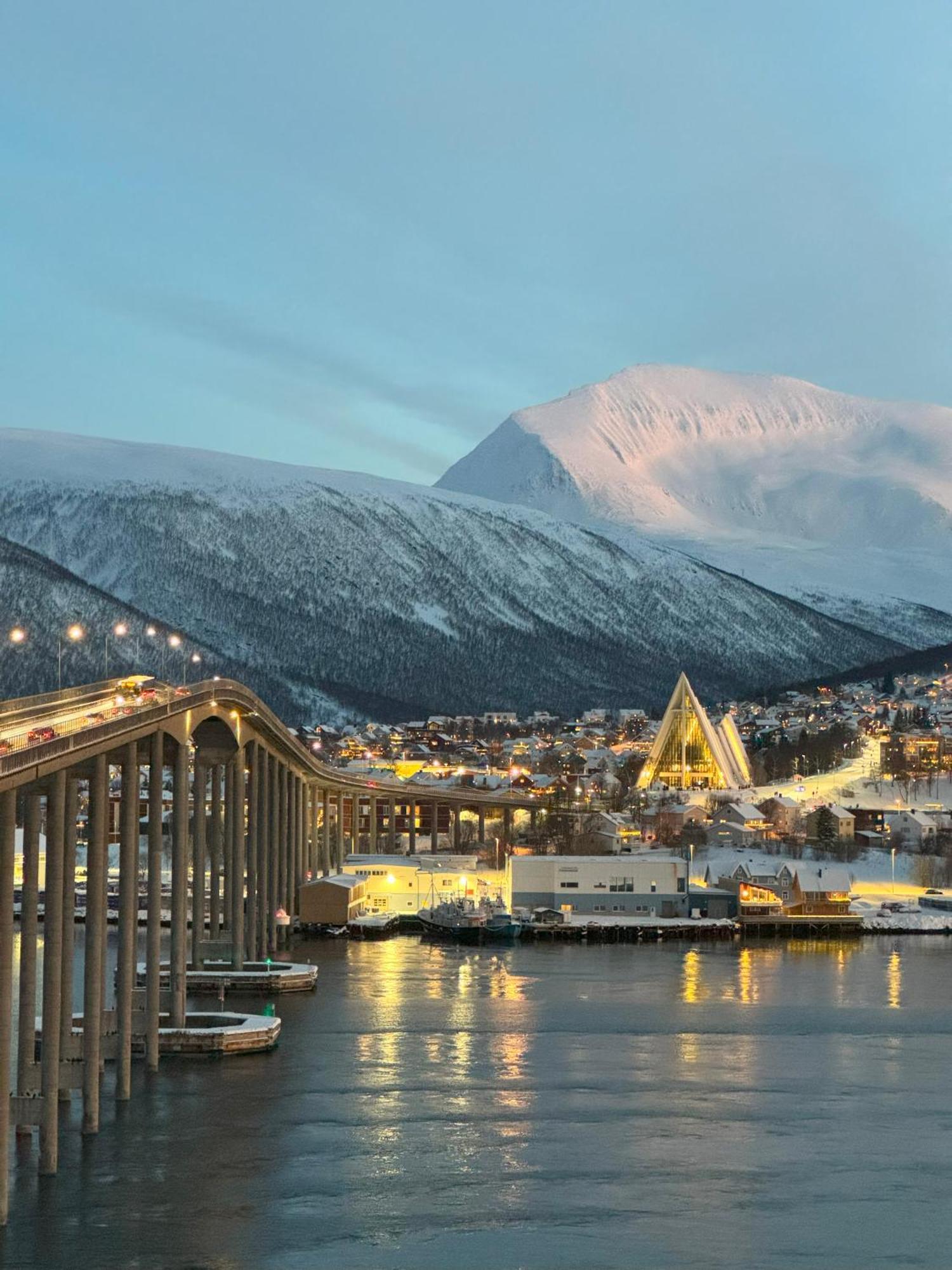 Totalapartments Vervet Gjoa Тромсё Экстерьер фото